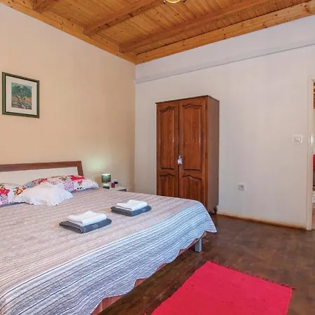 Gorgeous In Dubravice-skradin With Wifi Dubravice