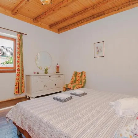 Holiday home Gorgeous In Dubravice-skradin With Wifi Dubravice